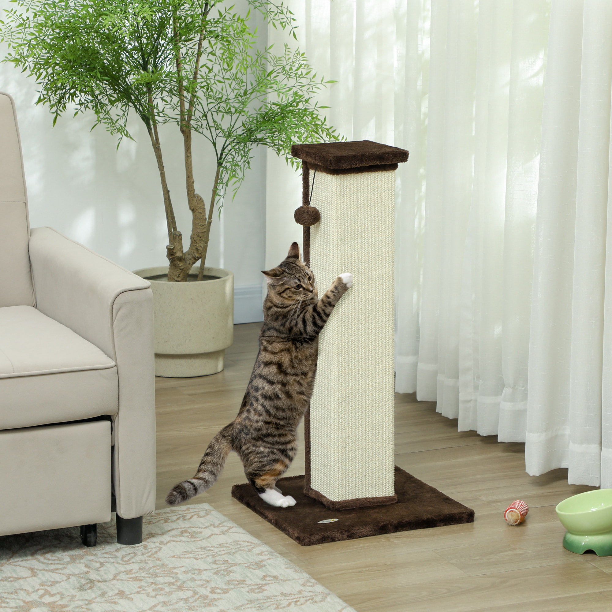 Griffoir tour pour chat H.81 cm - poteau à griffer avec jeu balle suspendue - peluche marron sisal naturel