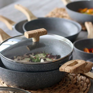 Sauteuse avec couvercle en aluminium 24cm - tous feux CANNELLE