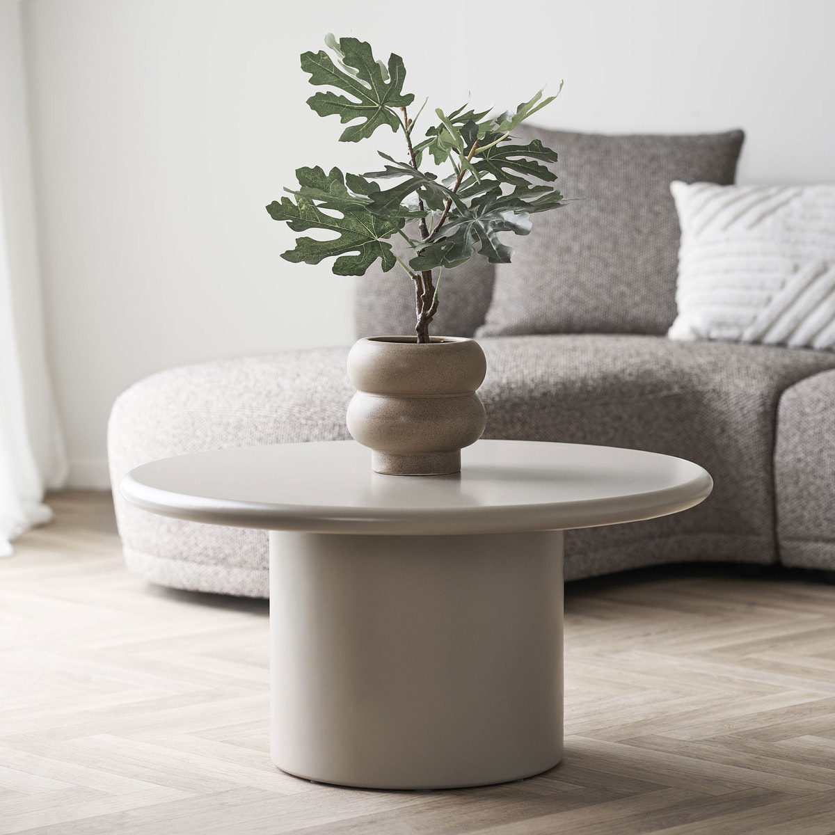 Vaso portavaso in ceramica marrone con forma organica ø19x17,5 cm