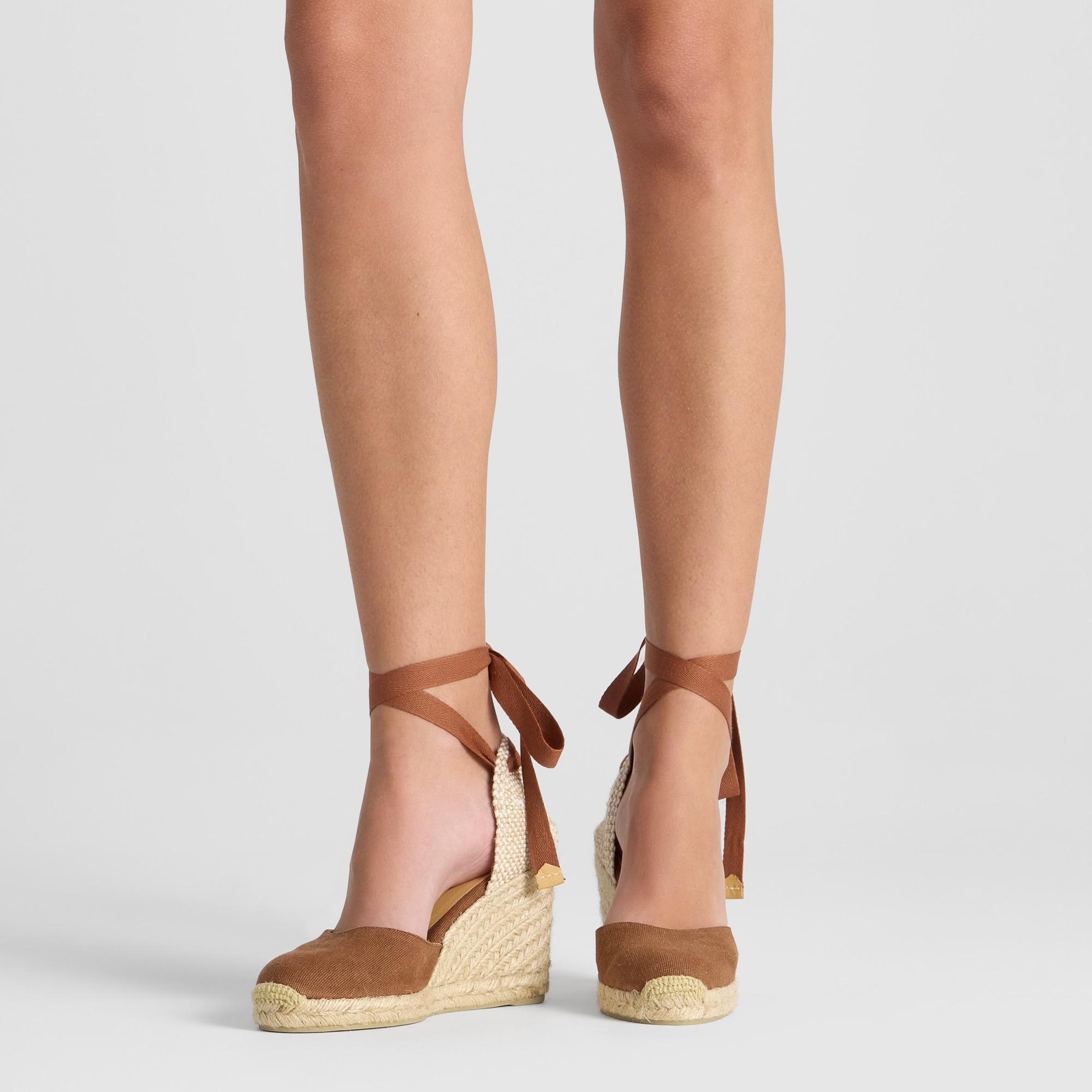 Alpargata de cuña 6 cm en lona de algodón con cintas al tobillo y talonera trenzada