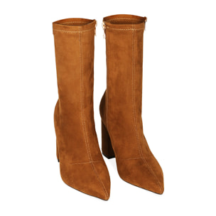 Stivaletti cognac in microfibra, tacco 8,5 cm