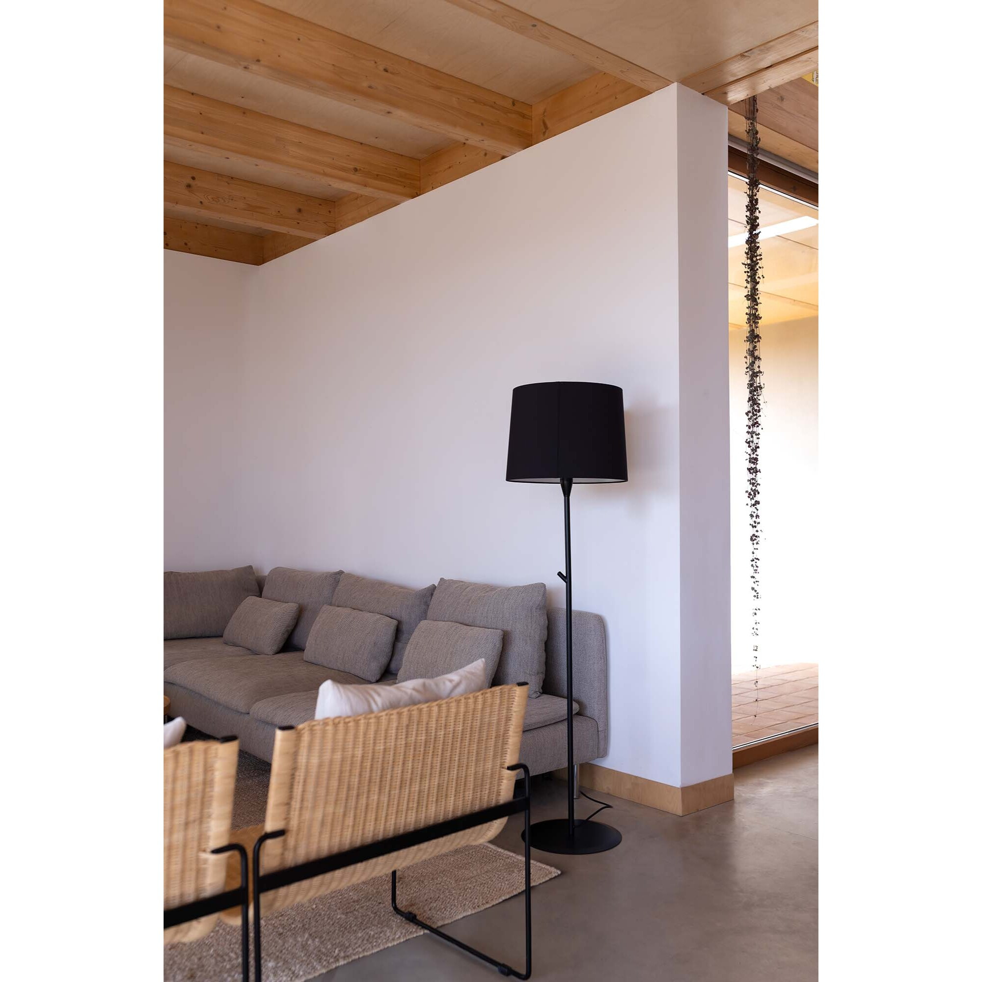 CONGA Lampada da terra nera/nera