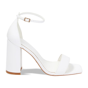 Sandali bianchi, tacco largo 10 cm