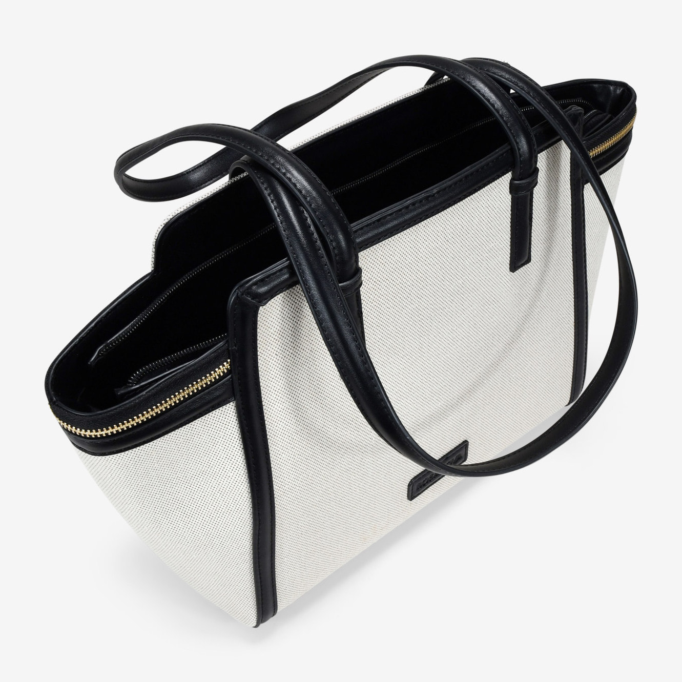 Bolso de hombro beige con cremalleras