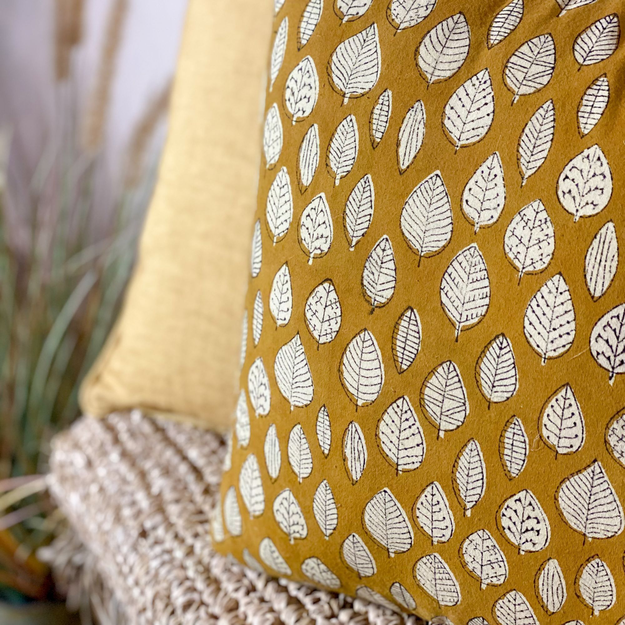 Coussin en coton jaune 40cm NILAM