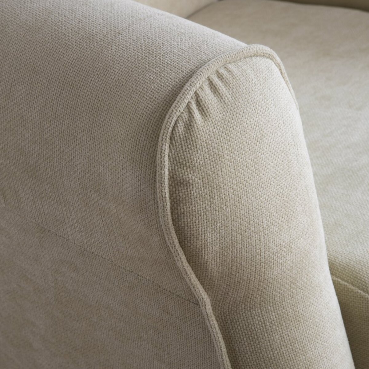 Fauteuil Morea -bois, panneau de particules, mousse pu, textile-couleur beige 67 x 104 x 76 cm