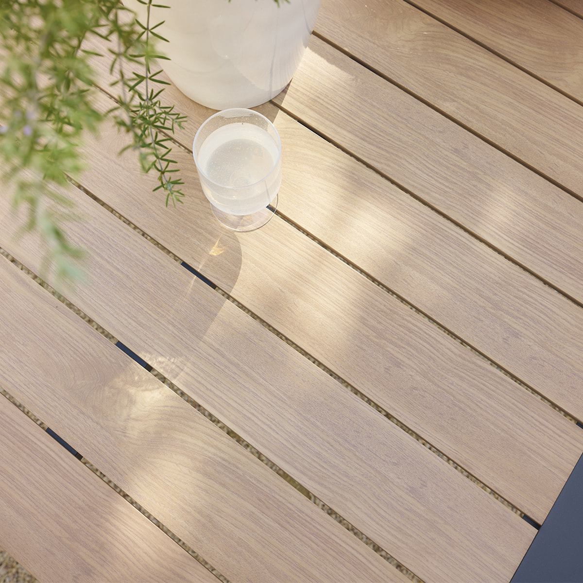 Table de jardin "Évasion" effet bois honey & graphite 12 places lates en aluminium