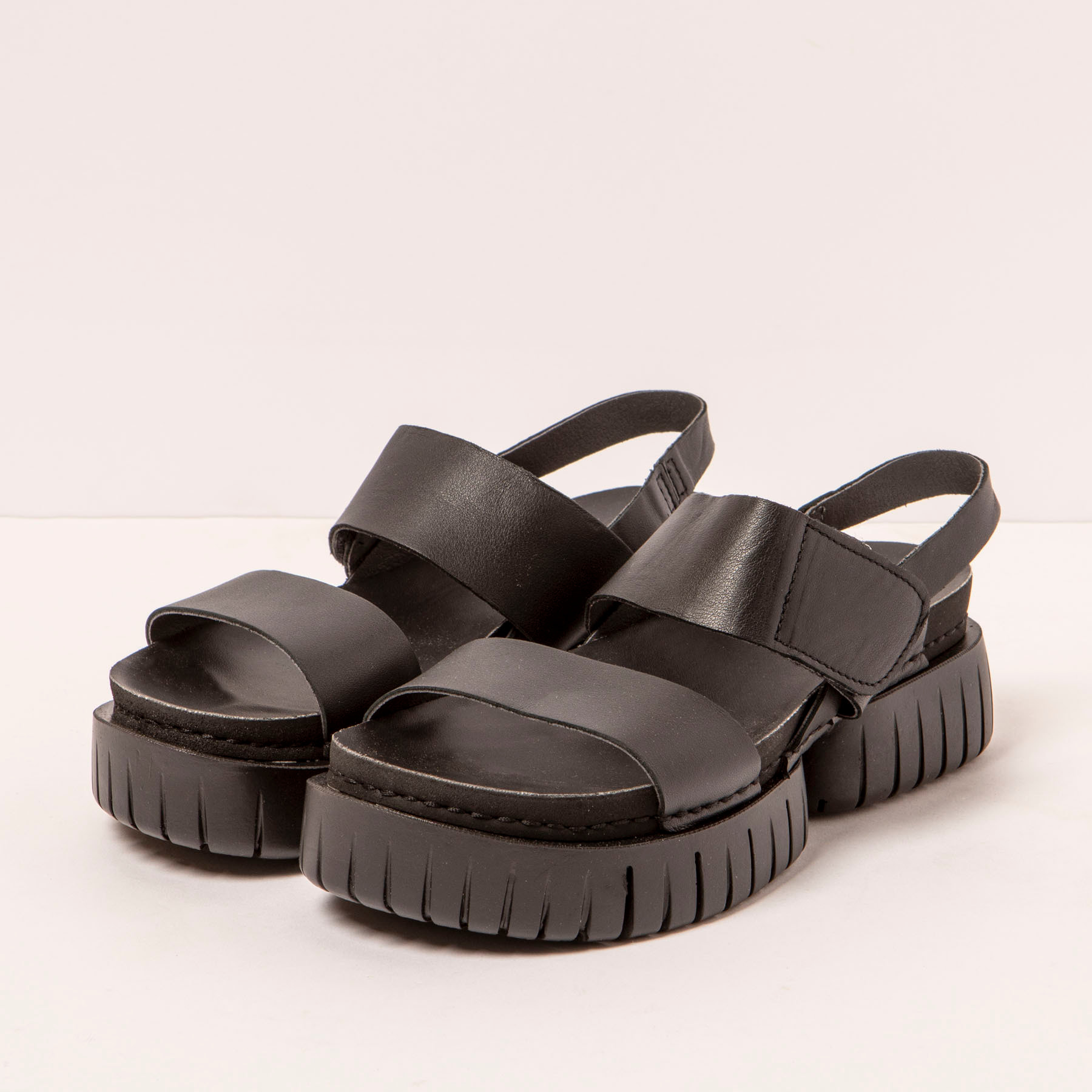 Sandalias 1881 NAPPA BLACK/ MADEIRA color Black