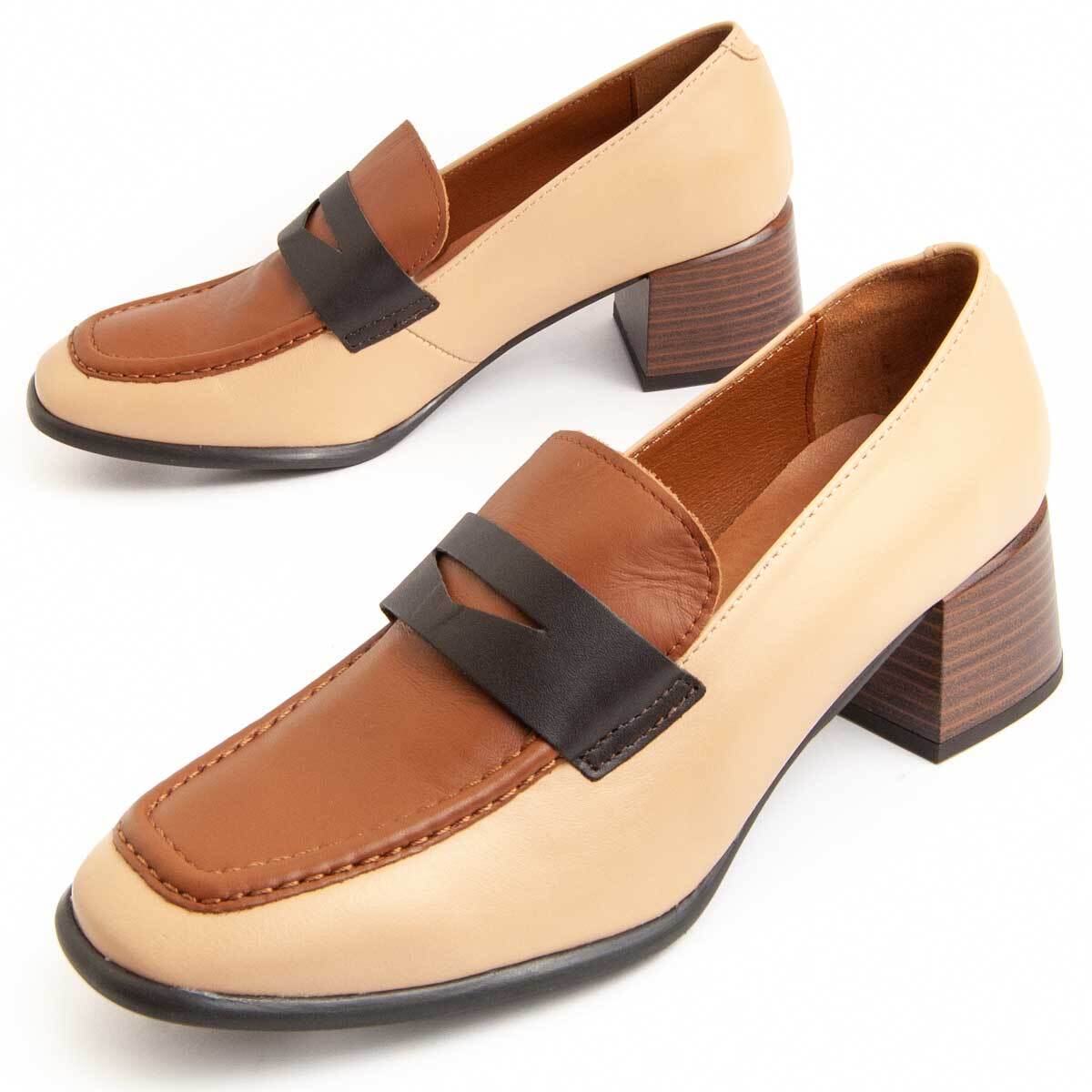 Mocasín De Tacón - Beige - Altura: 5 Cm