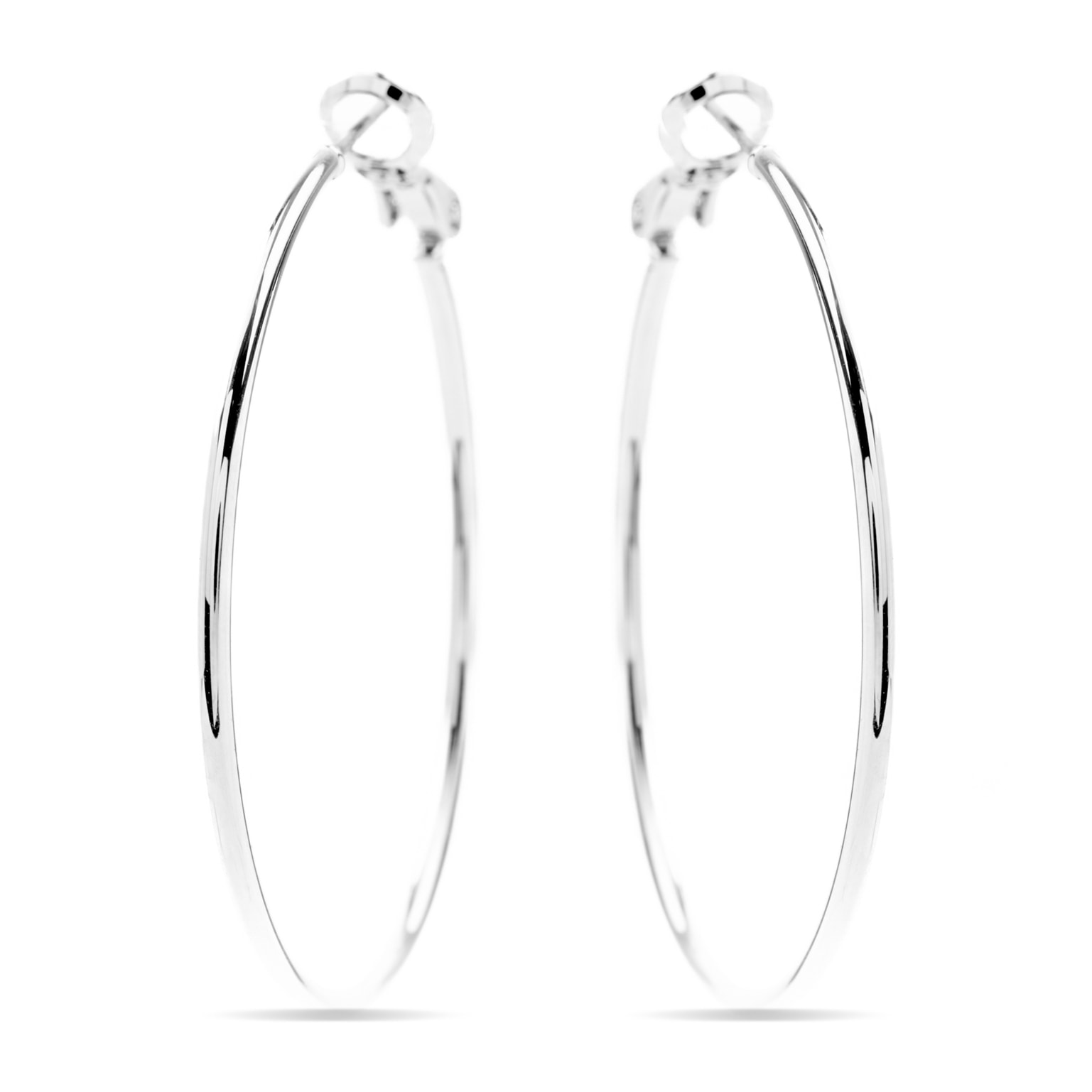 Pendientes de 40mm de diámetro acabados en rodio