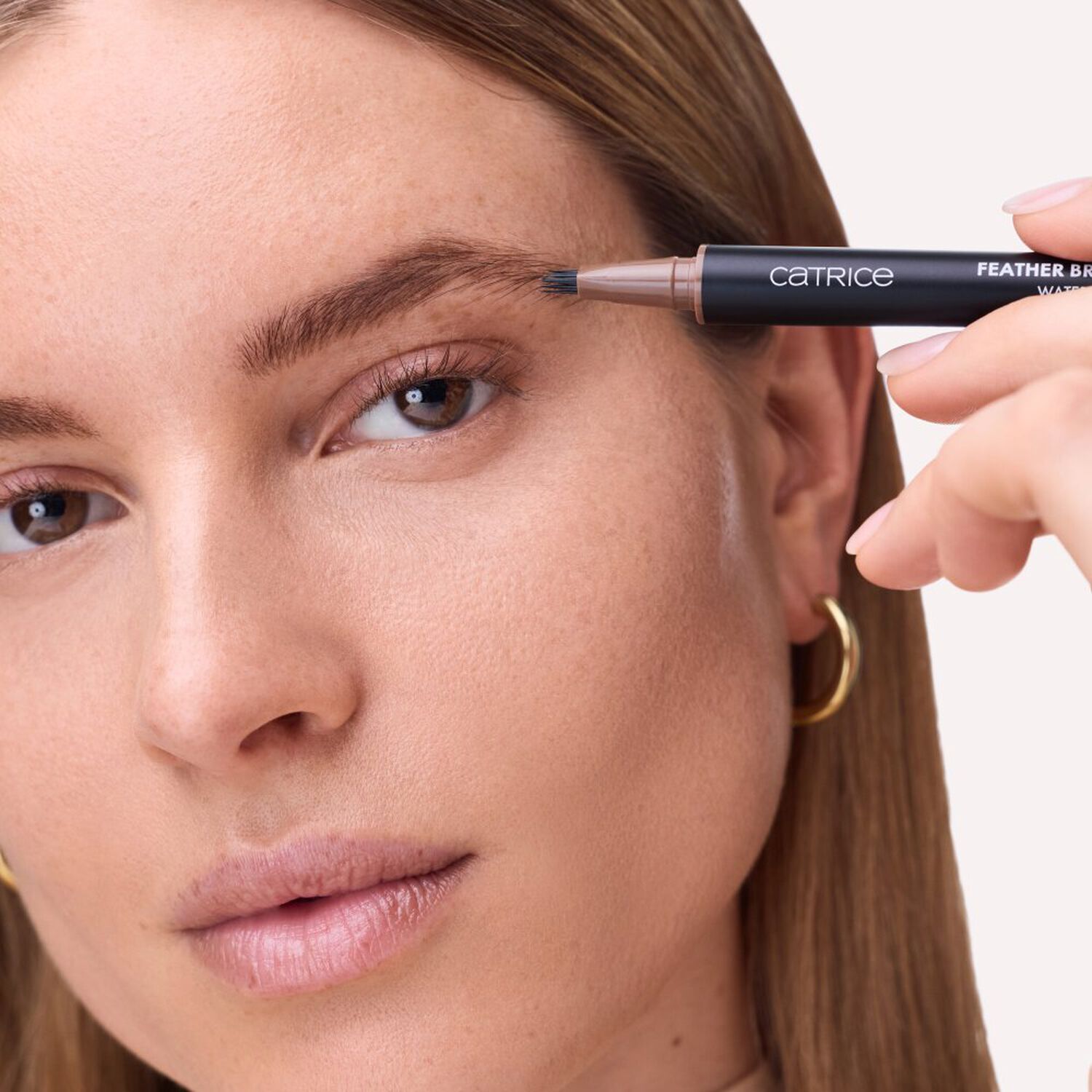 Feather Brow Filler - Feutre à Sourcils Ultra-Fin Waterproof