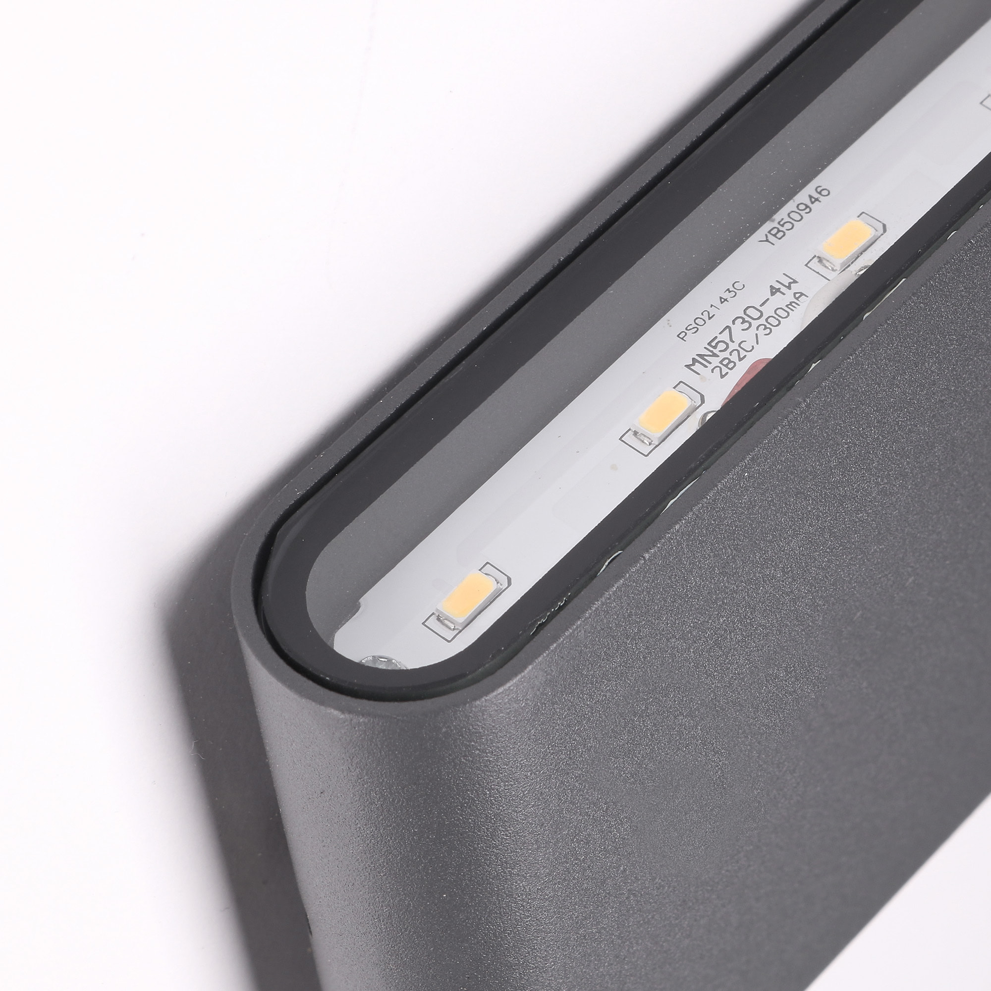 Forlight Aplique Ip54 Slim Led 3,9W 3000K Gris Urbano 268Lm