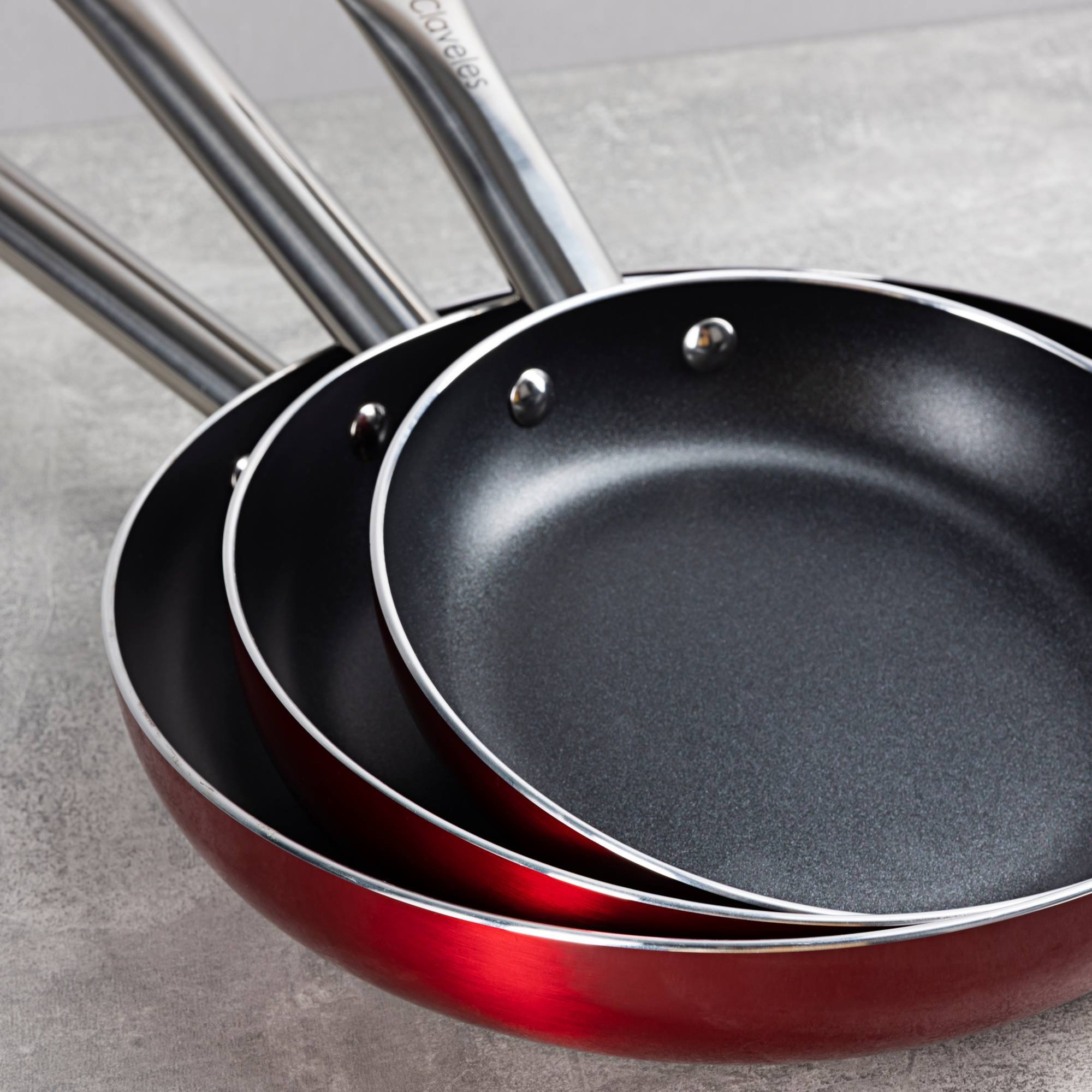 Juego de 3 Sartenes Ø20Ø24Ø28cm en aluminio prensado y revestimiento antiadherente 3Claveles