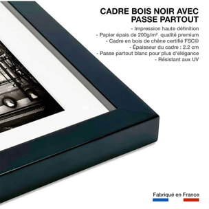 Affiche paris metro abbesses par hugonnard Affiche + cadre en bois - Noir