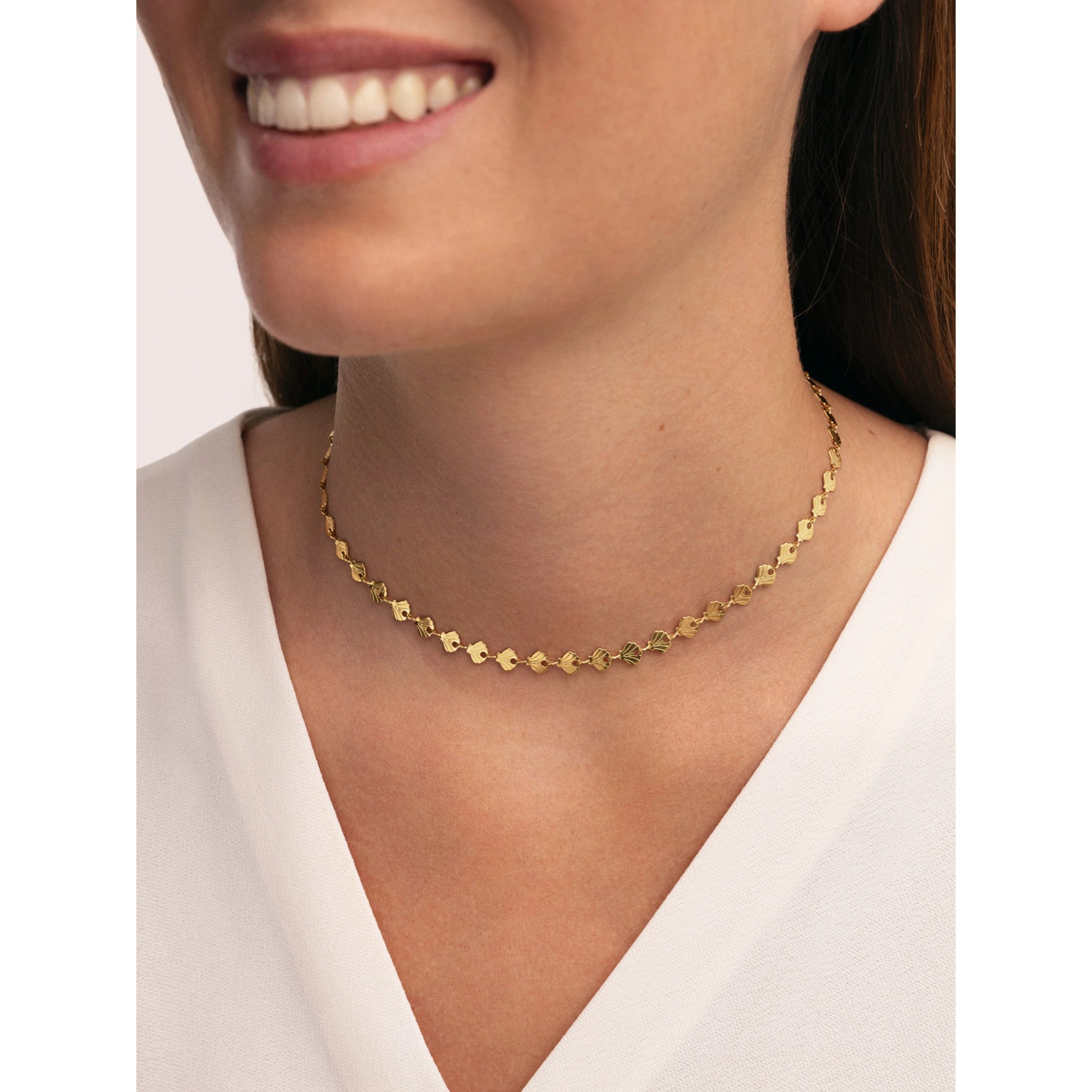 Collar Shells Acero Baño Oro