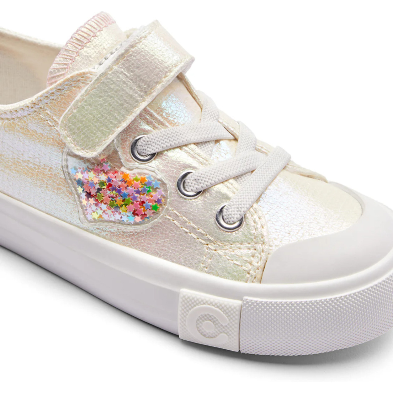 Zapatillas Bajas de Niña Dorado Estampado Corazón