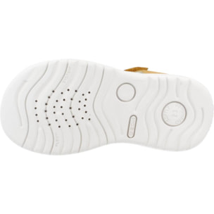 Sandalias Niño de la marca GEOX  modelo S MACCHIA B.A AMARILLO