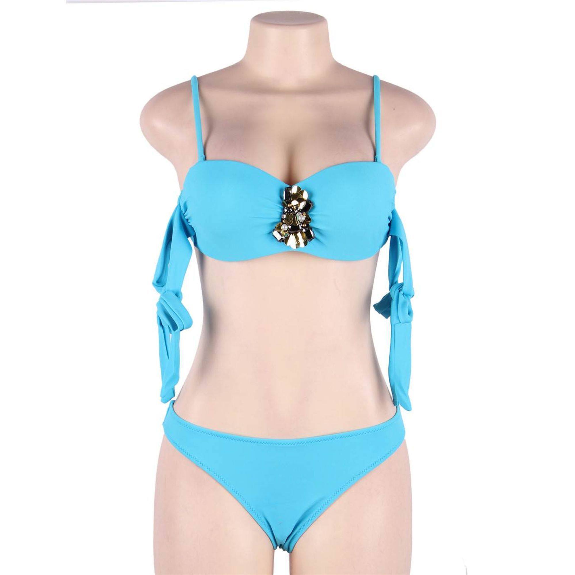 Bikini con decoración de diamantes imitacion y vendaje azul