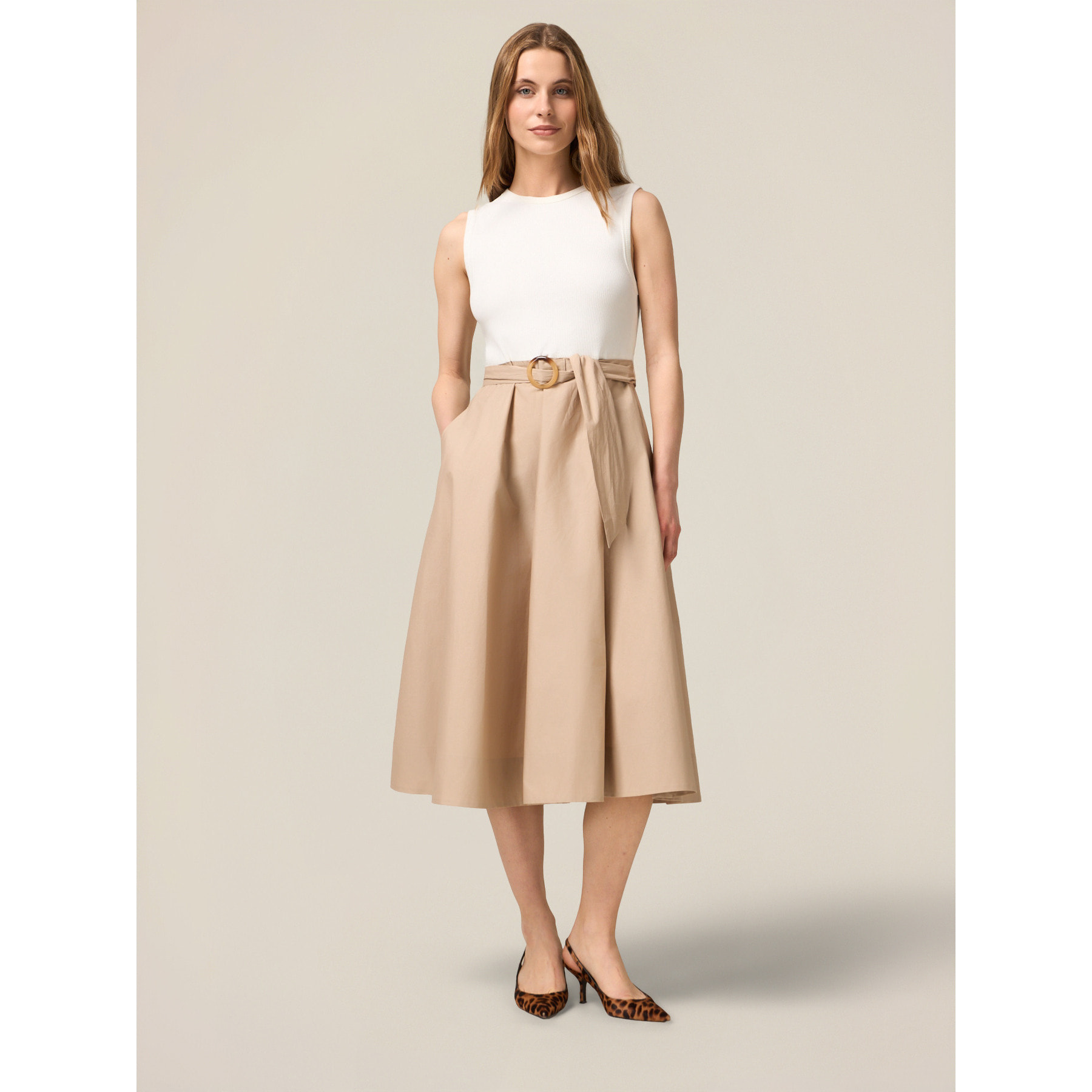 Oltre - Vestido bicolor con cinturón - Beige