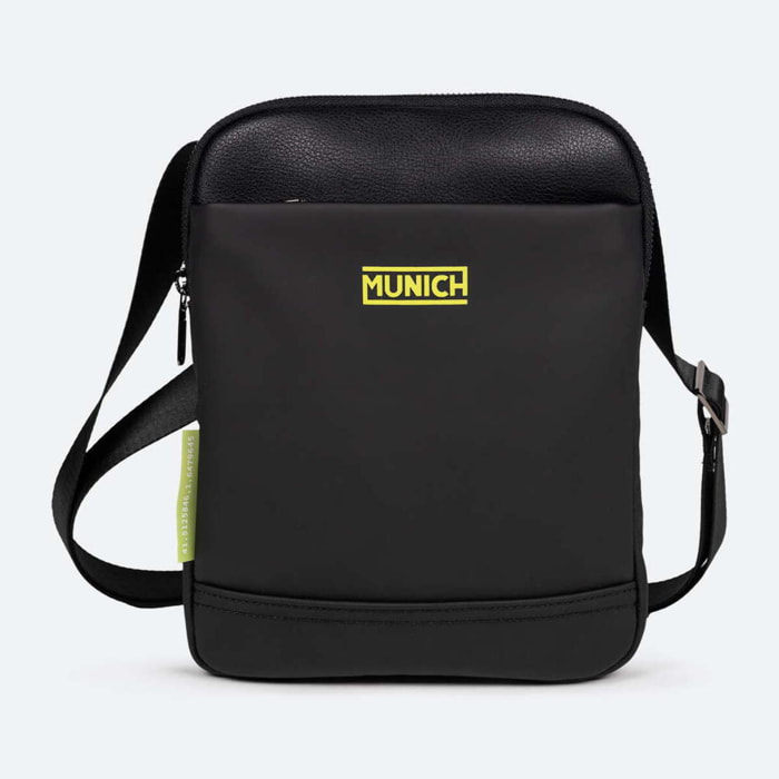 Bandolera Negra Super Ligera con Diseño Estilizado JUNGLE CROSSBODY SLIM