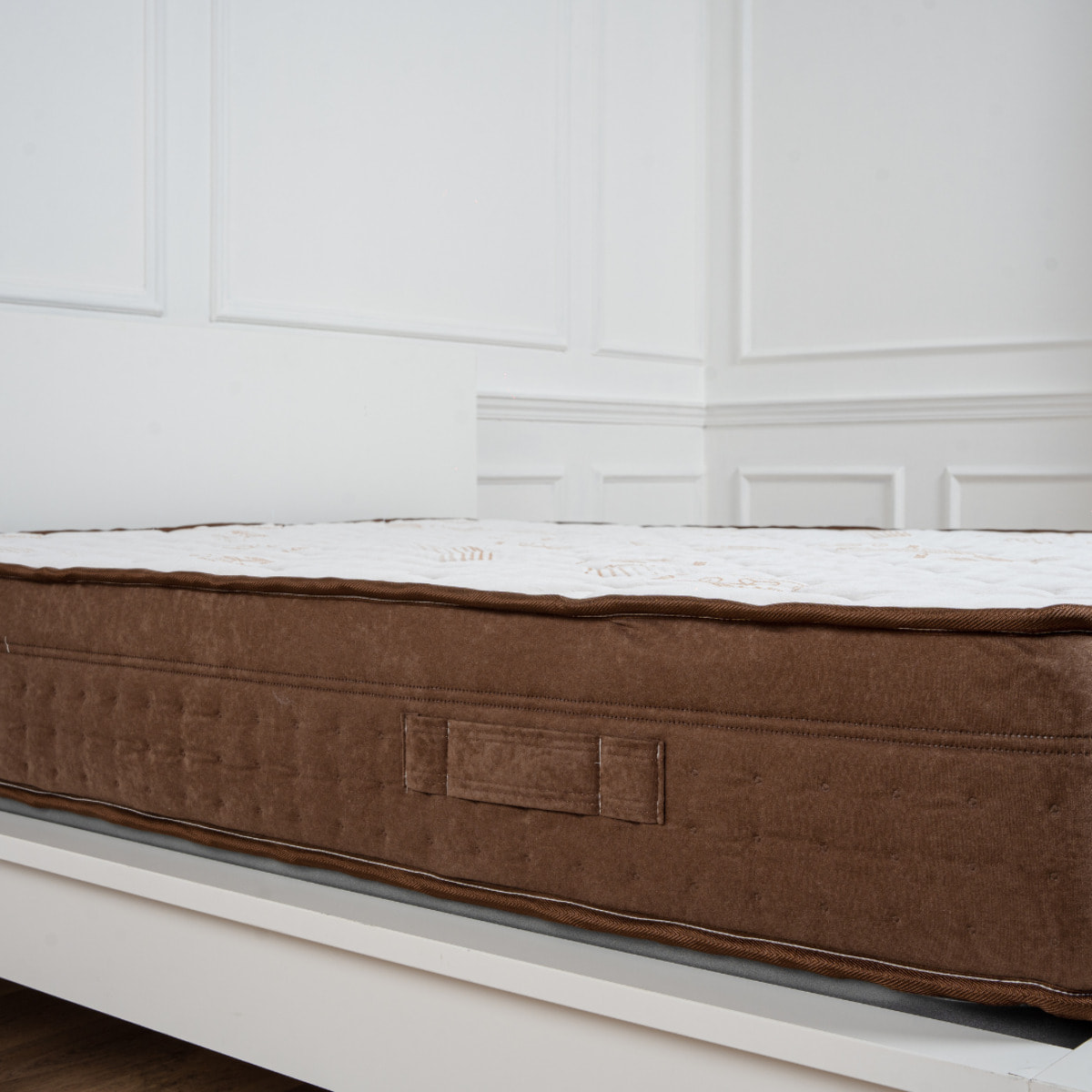 Materasso Matrimoniale Memory Foam 3 Strati Fisso H20 Con Fascia Perimetrale Di Velluto Marrone Biocotton 160x190 - (Antiacaro - Anallergico - Antibatterico - Ergonomico)
