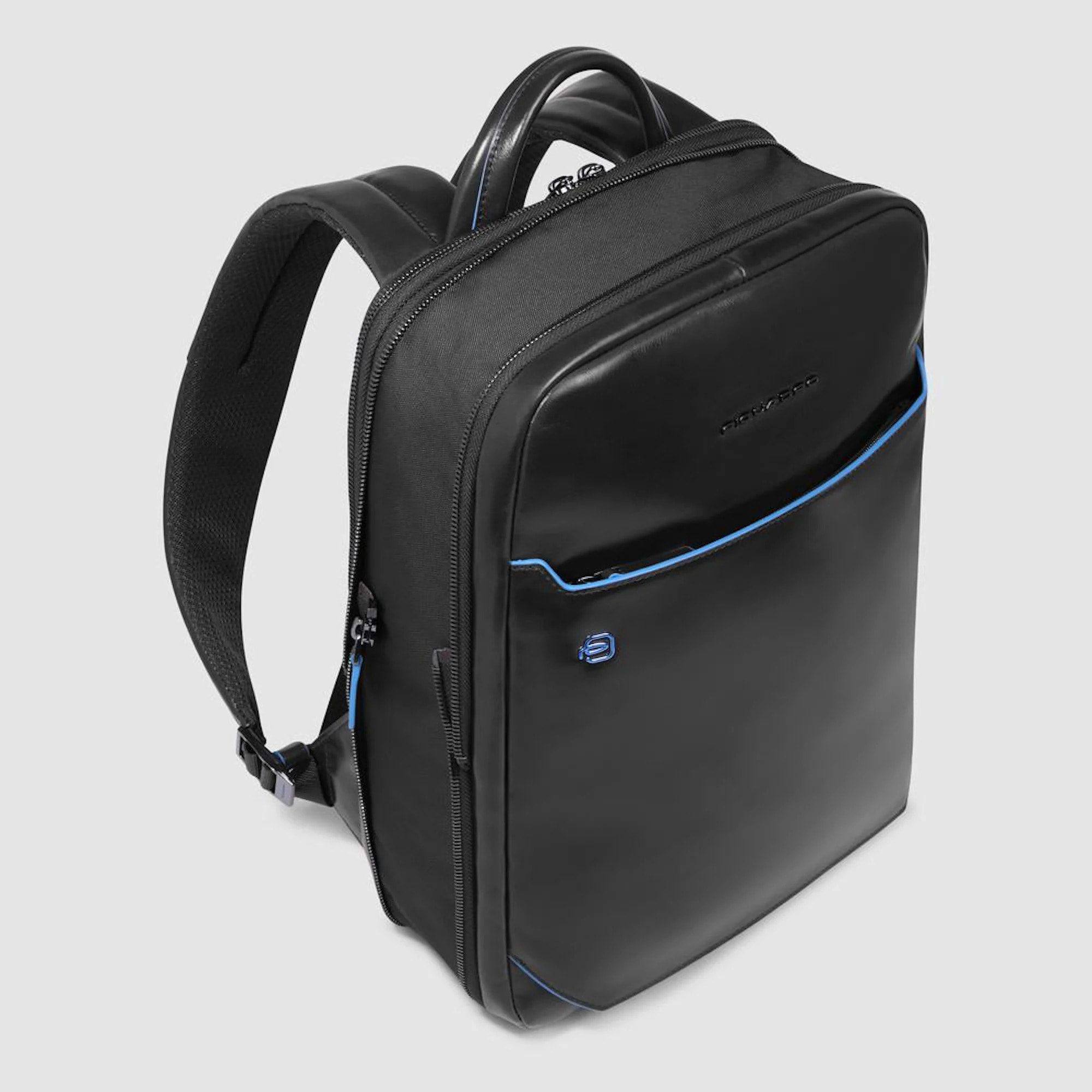 Piquadro Zaino personalizzabile porta pc e iPad® con protezioni antiurto e RFID e tasca per AirPods®