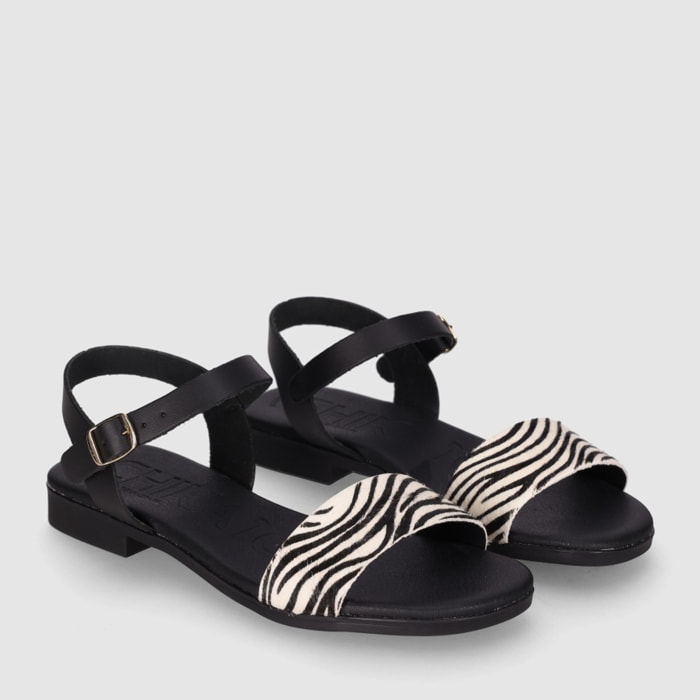 Sandalias de Piel - Negro - Tacón: Bajo