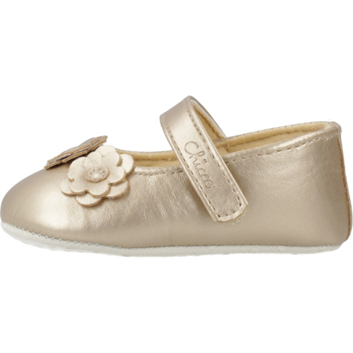 Sandalias Niña de la marca CHICCO  modelo MERCEDITAS ORTEBY ORO