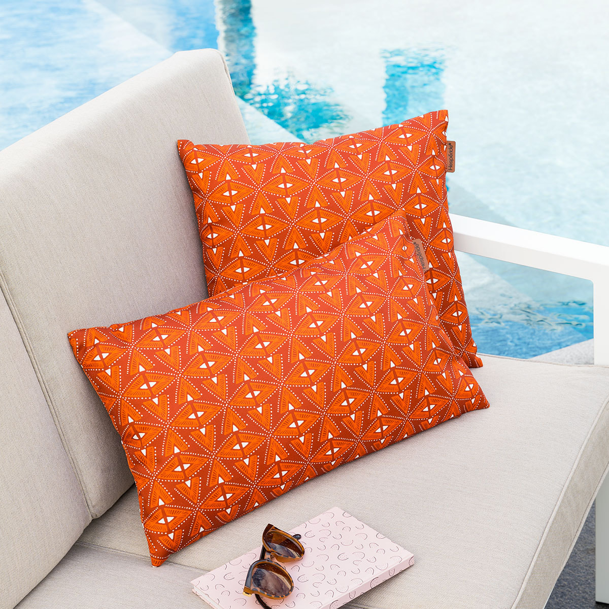 Coussin déco d extérieur "Adiya" ambre 50x30cm en polyester