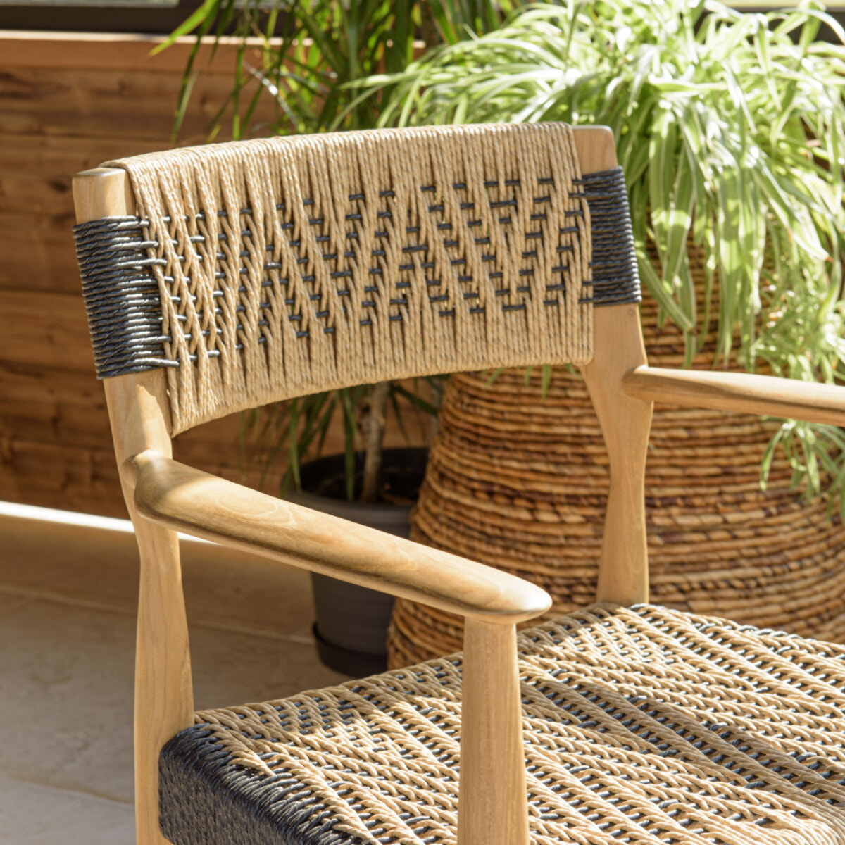 VALERIA - Lot de 2 fauteuils jardin teck rotin synthétique beige / noir