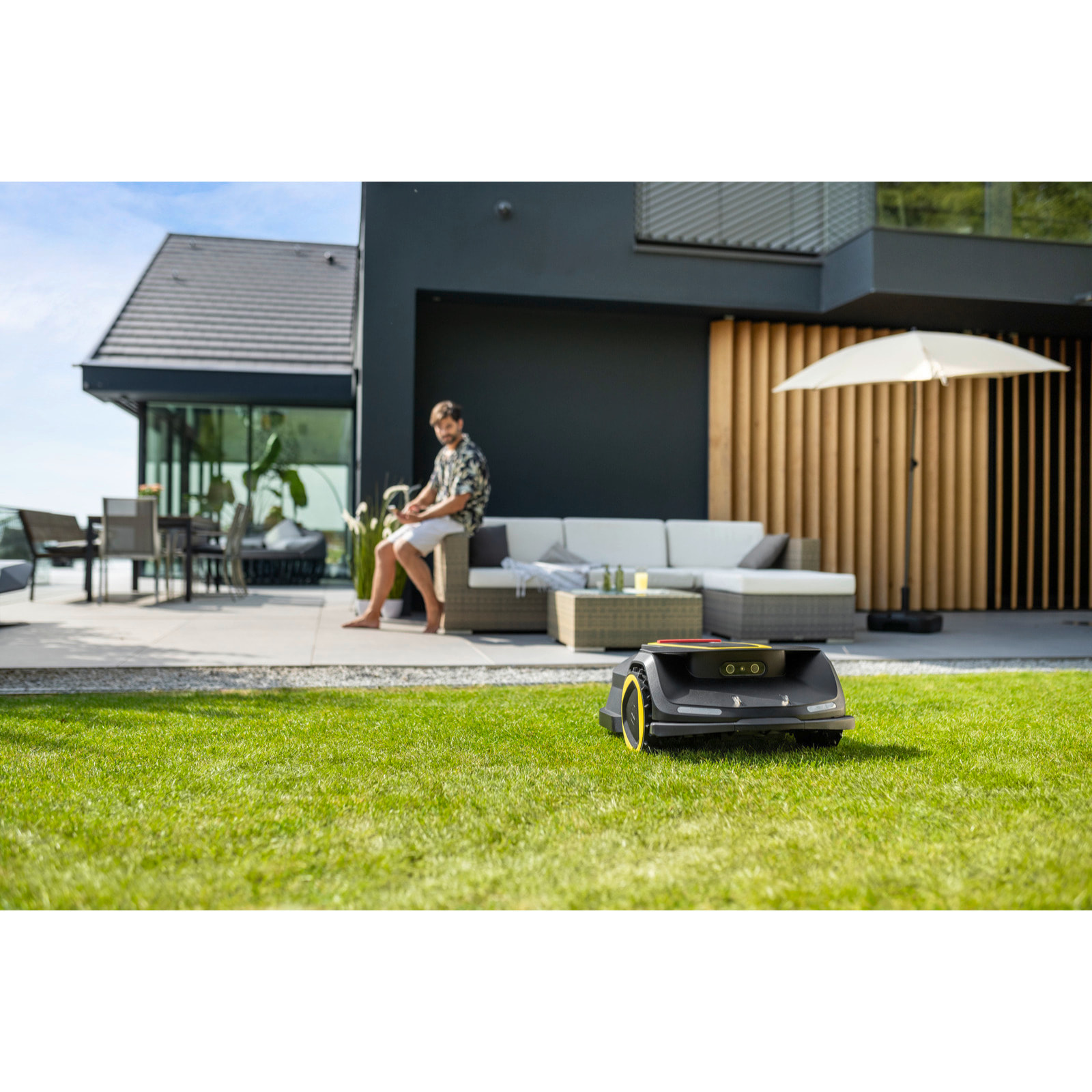 Robot tondeuse Karcher RCX 6 sans fil périphérique 3 000 m² - pente 70% - connectée - détection des obstacles, GPS/RTK/caméra