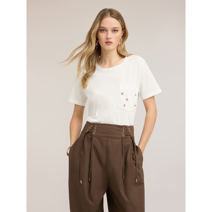 Motivi - T-shirt con taschino ricamato - Bianco