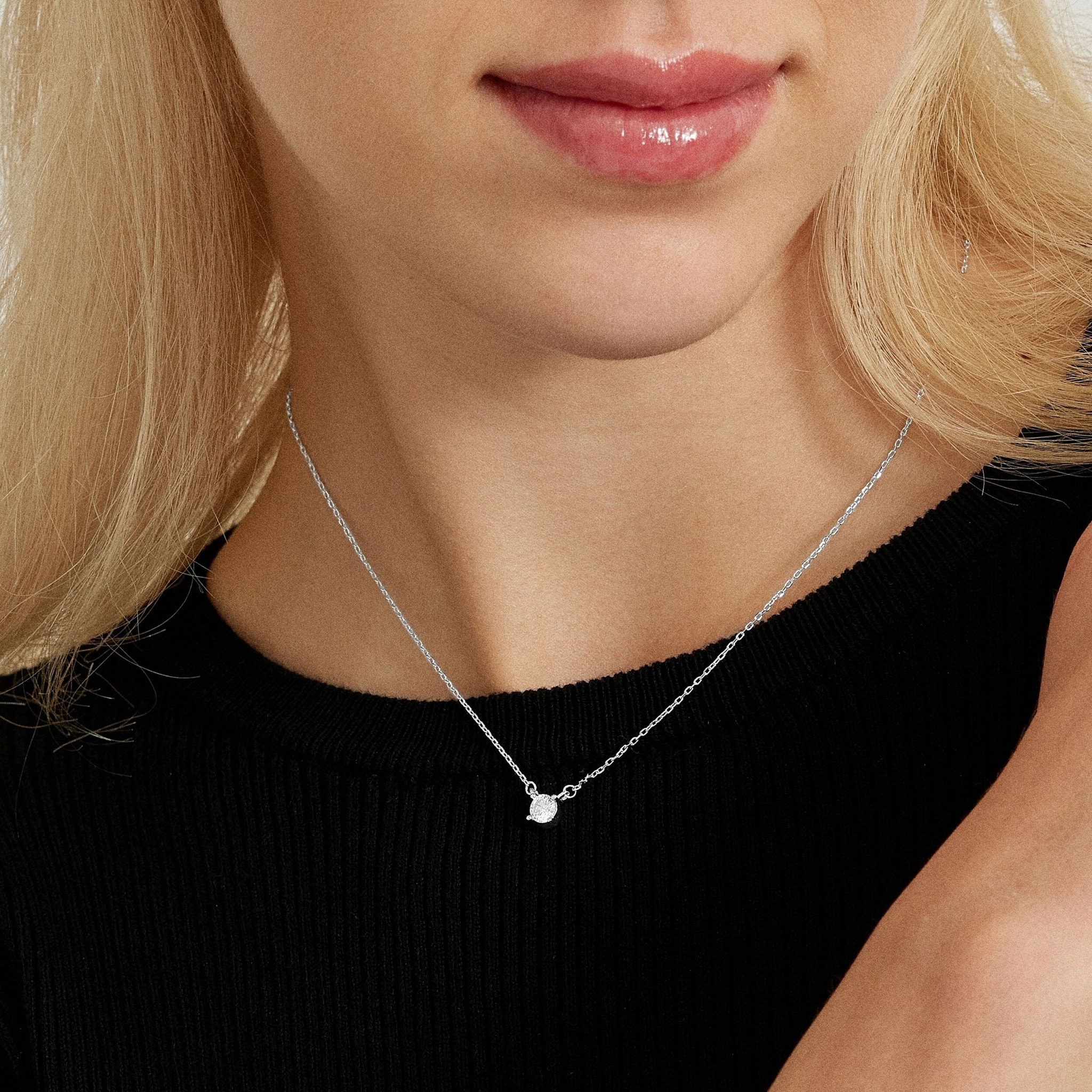 Collar Keval acabado plata