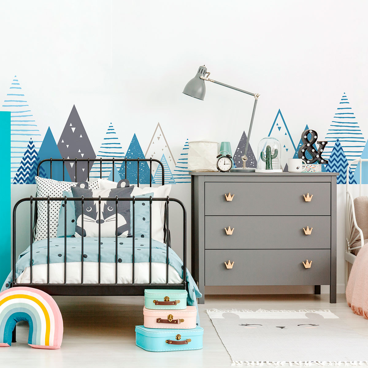 Stickers muraux enfants - Décoration chambre bébé - Autocollant Sticker mural géant enfant montagnes scandinaves VEROKA