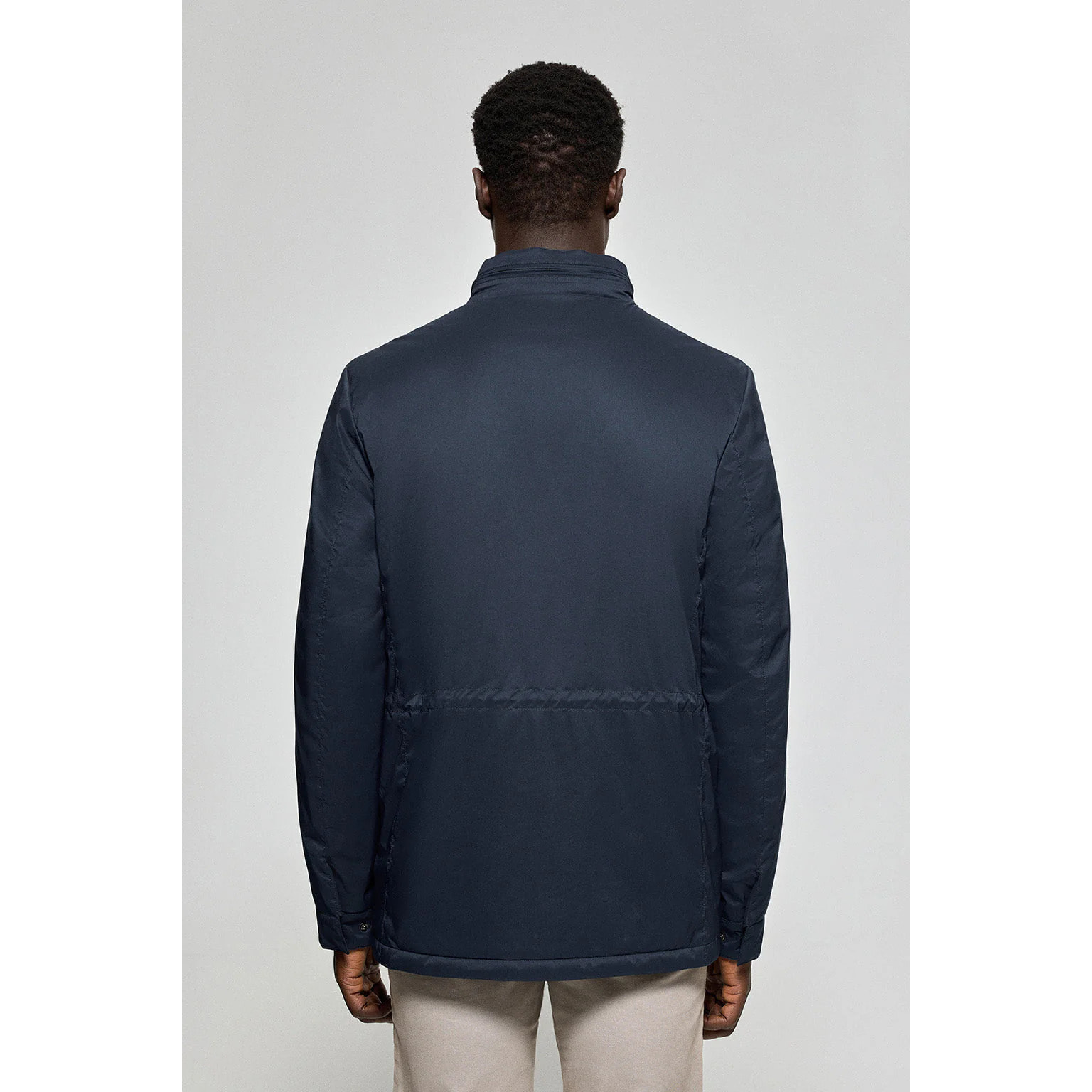 Parka ligera Chelsea color azul marino con parche logotipado