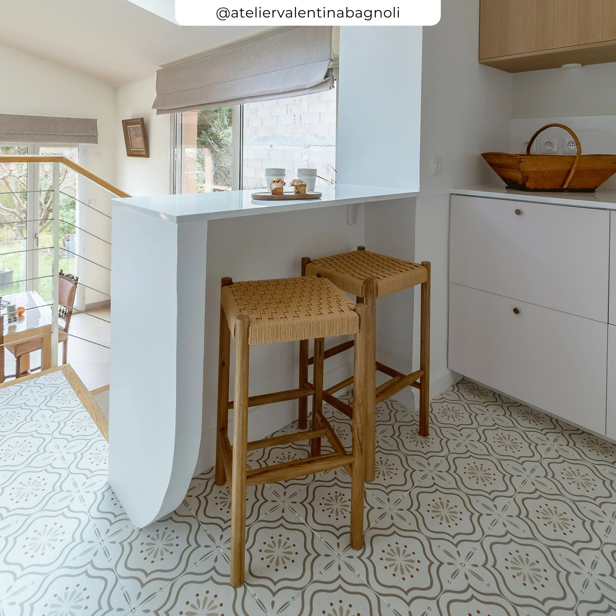 Tabouret pour îlot central 65 cm en tressage et bois - Kepler