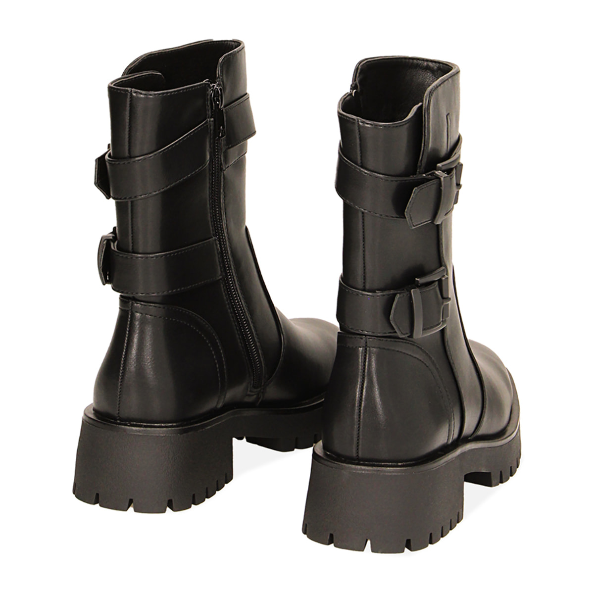 Botines negros con hebilla