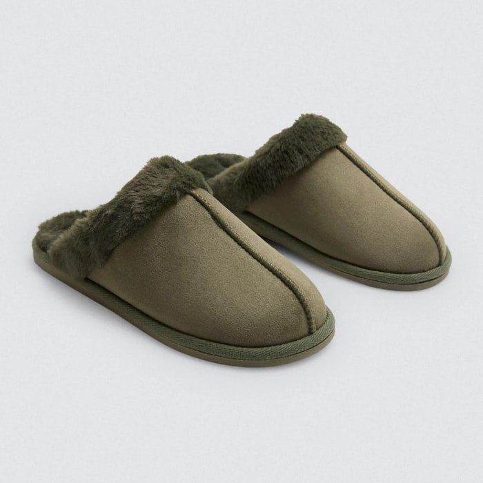 Pantofole basicohe con pelliccia