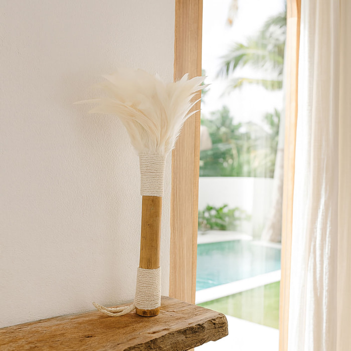 Plumeau décoratif en bambou et plumes blanches KEMOA