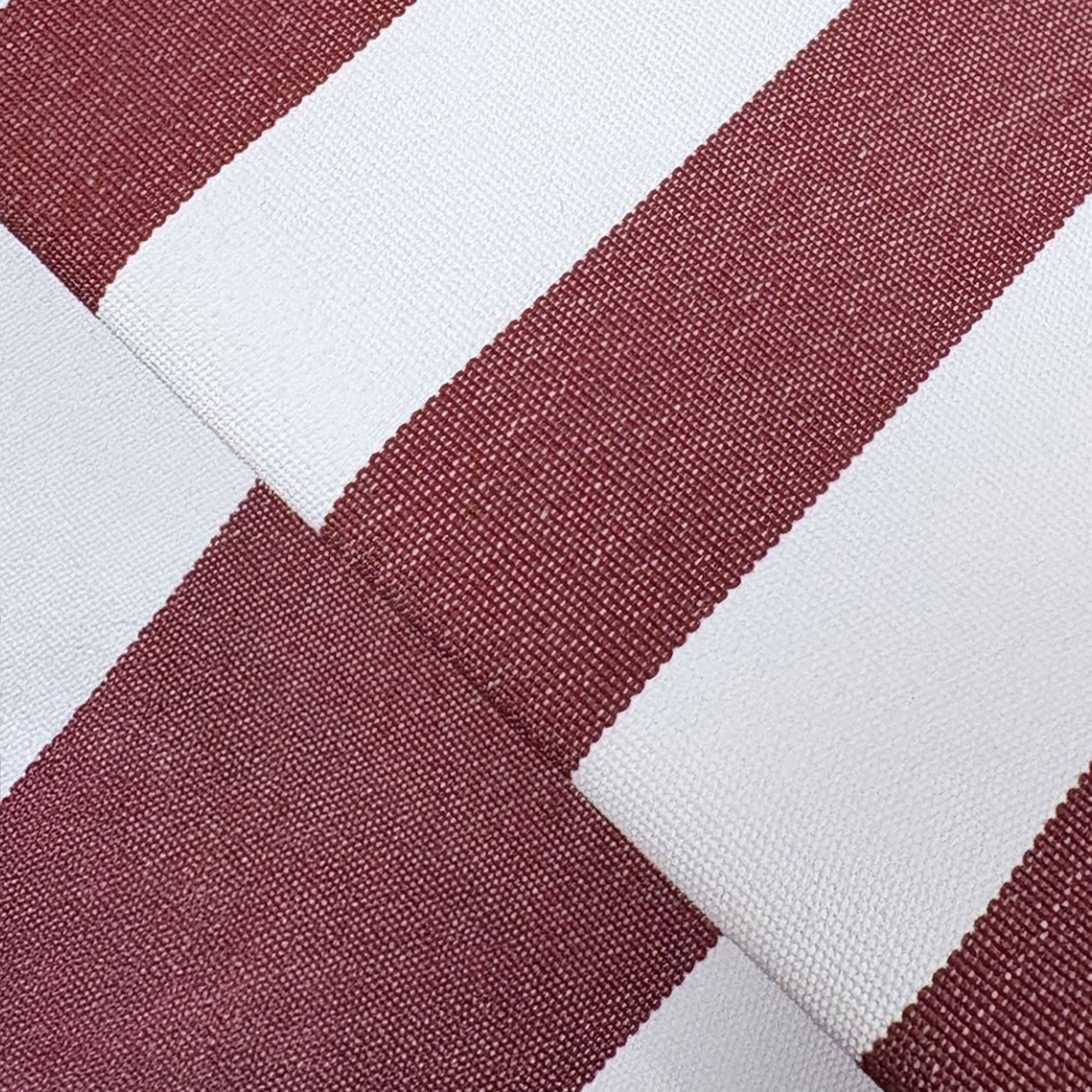 Parasol en polyester à rayure et métal imitation bois rouge ISOLA