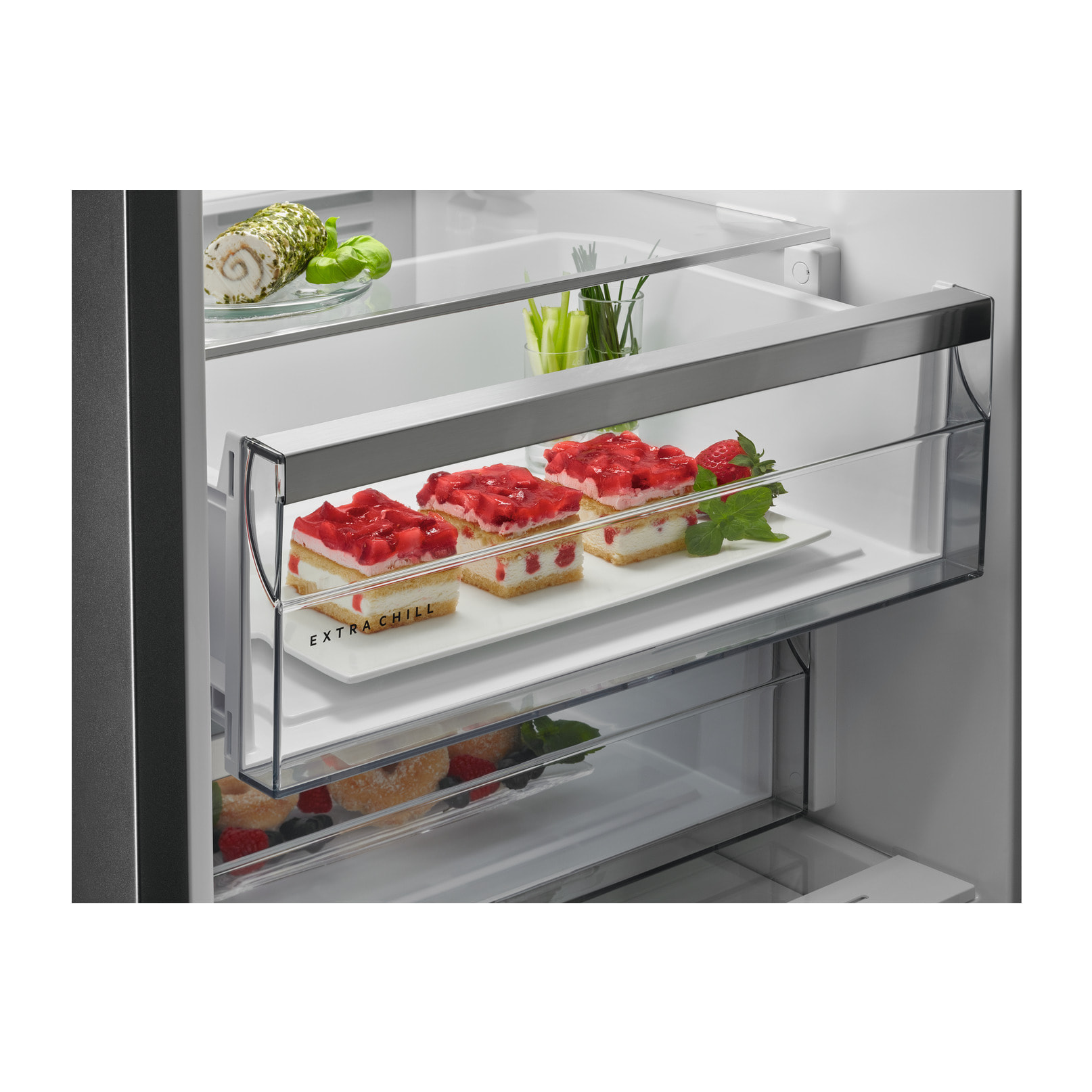 AEG Frigorífico 1 puerta de libre instalación CustomFlex® de 1860 mm RKB738E5MX | Reacondicionado