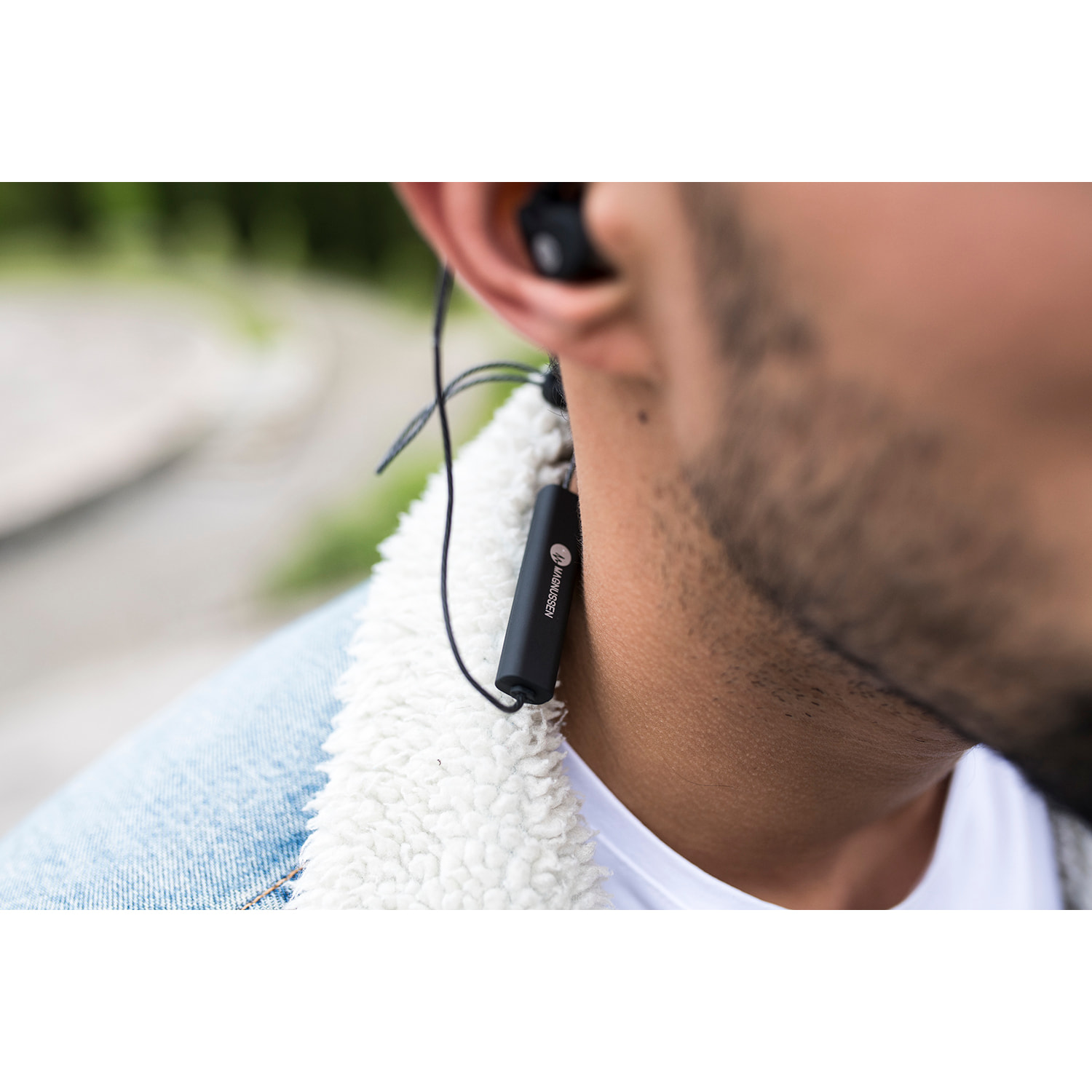 MAGNUSSEN M4 EARPHONES en color Negro