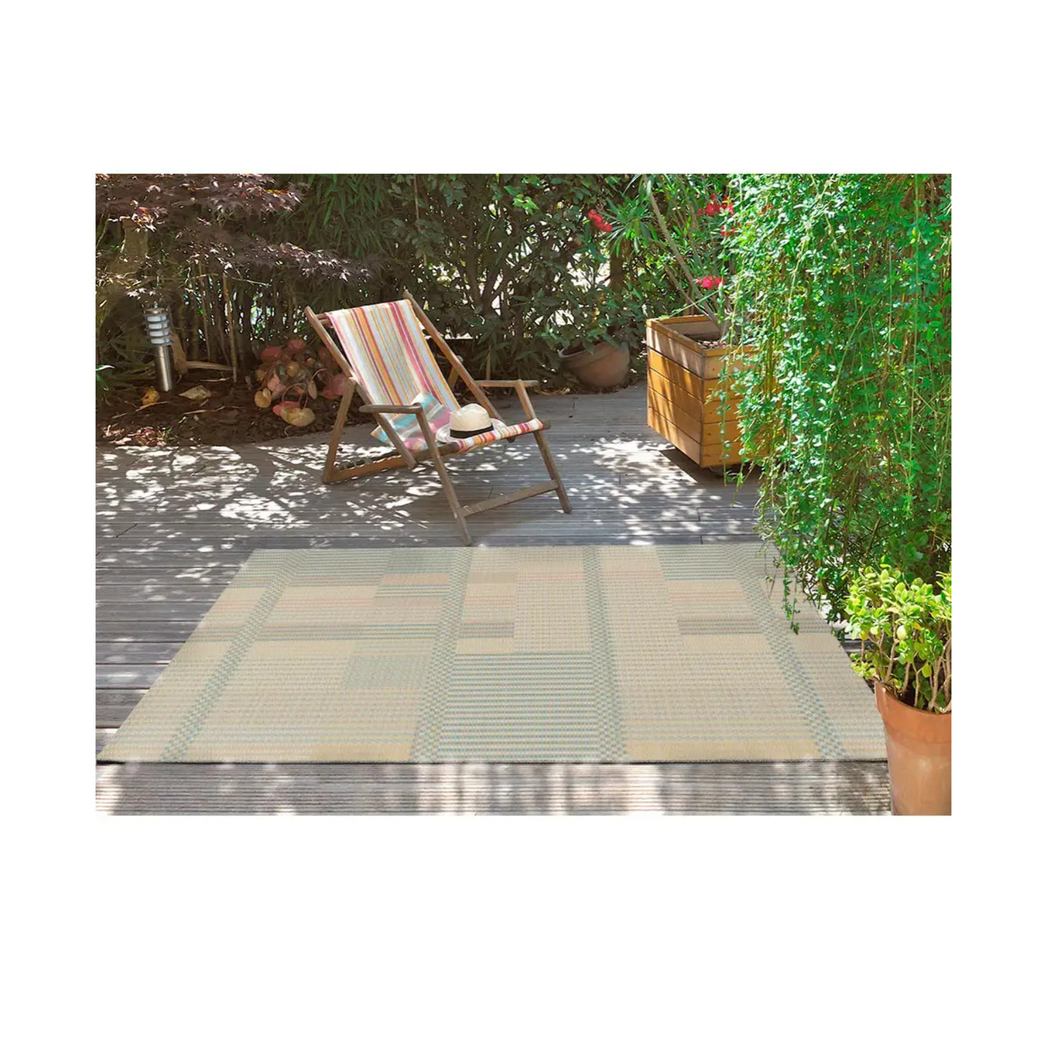 MANILA Alfombra geométrica de exterior-interior en tonos pastel, varias medidas disponibles.