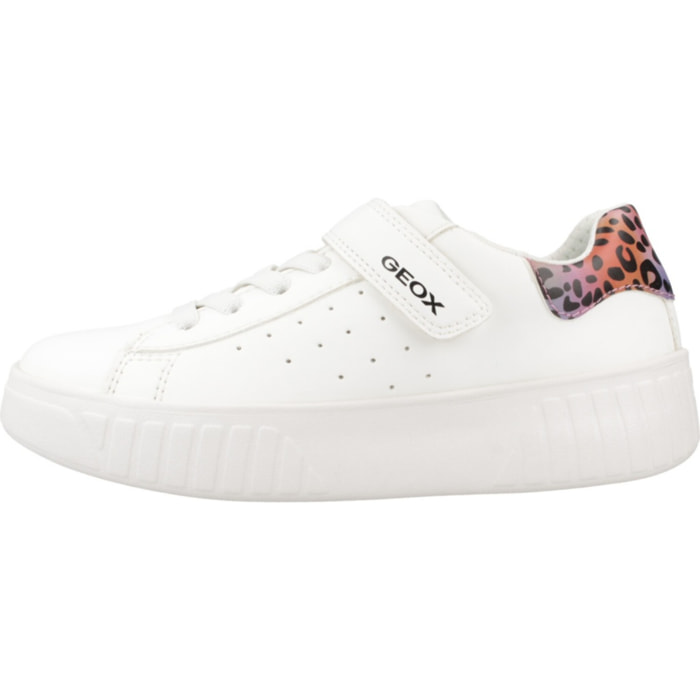 Zapatillas Niña de la marca GEOX  modelo J MIKIROSHI GIRL White