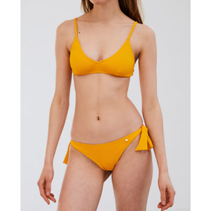 Top de bikini en tejido piqué