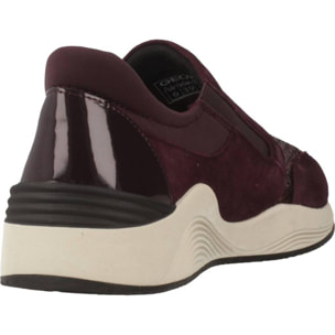 Sneakers de  Mujer de la marca GEOX  modelo D OMAYA BURDEOS