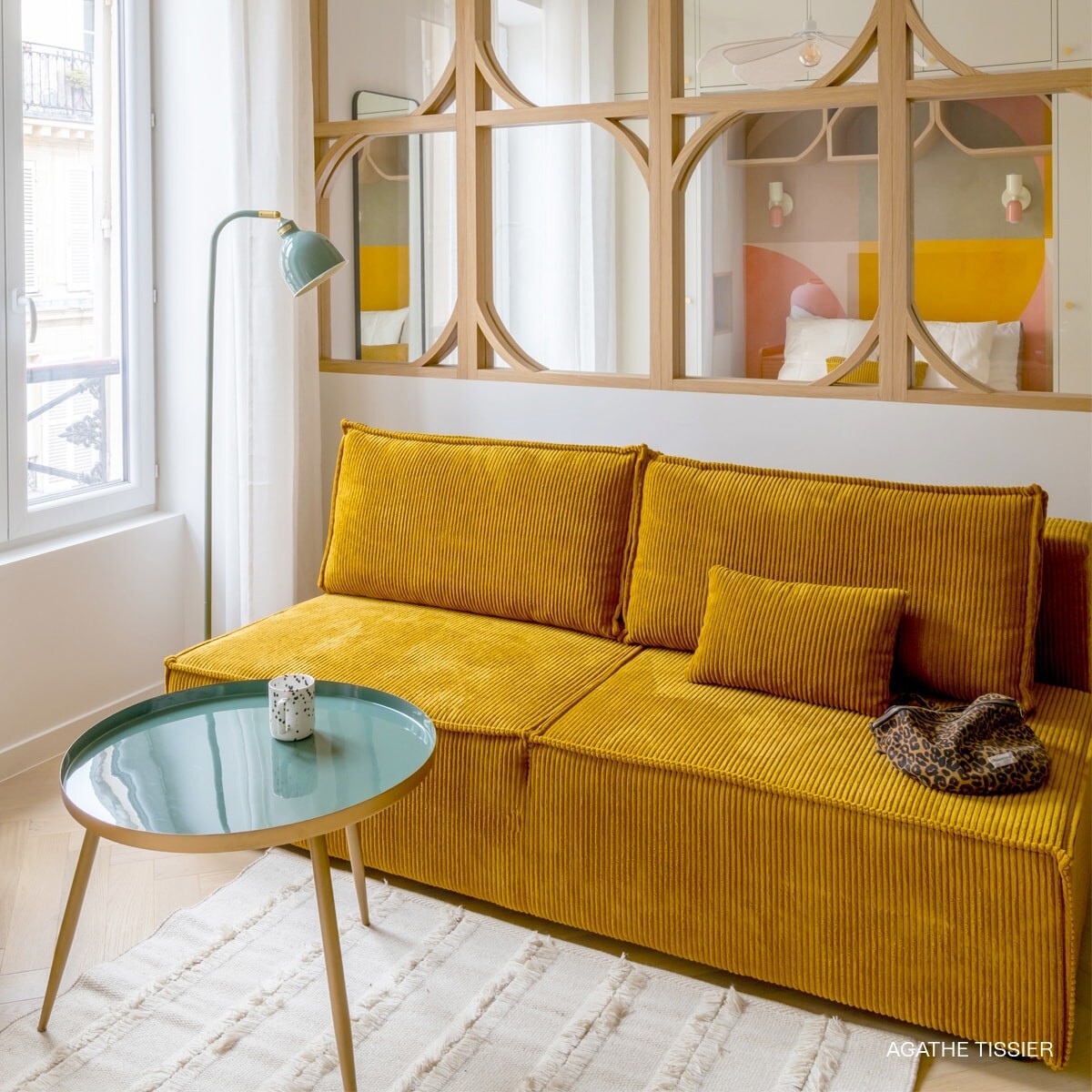 Canapé convertible 3 places en velours côtelé - MILLA