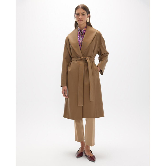 lungo cappotto di pelliccia sintetica