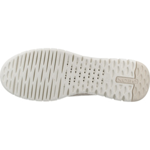 Sneakers de  Mujer de la marca GEOX  modelo D FLEXTRIDE PLUS BEIS