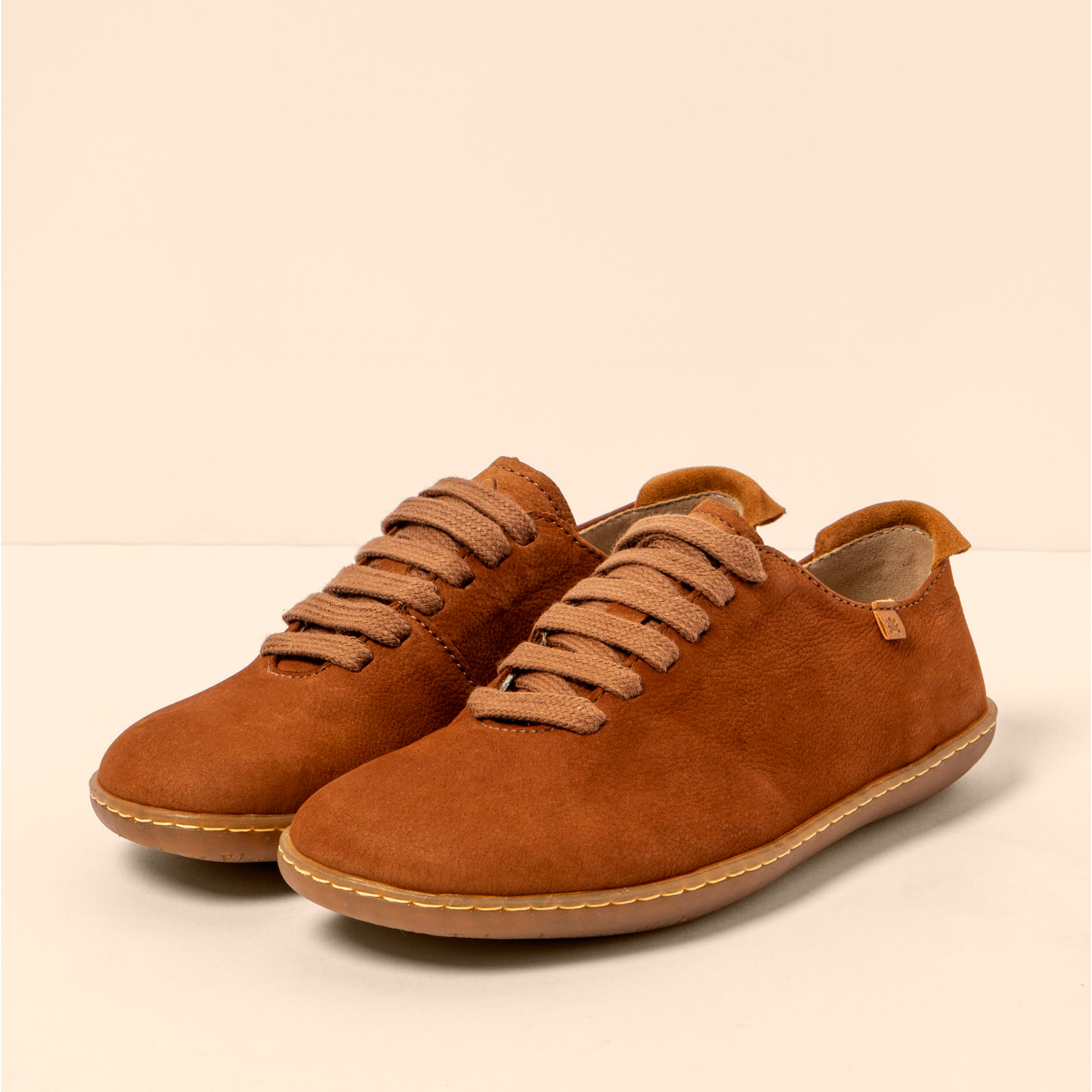 Zapatillas N296 NOBUCK LAVADO CUERO/EL VIAJERO color Cuero